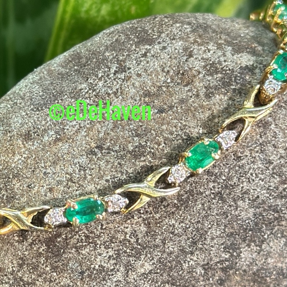 14k Emerald and Diamond accent Bracelet
